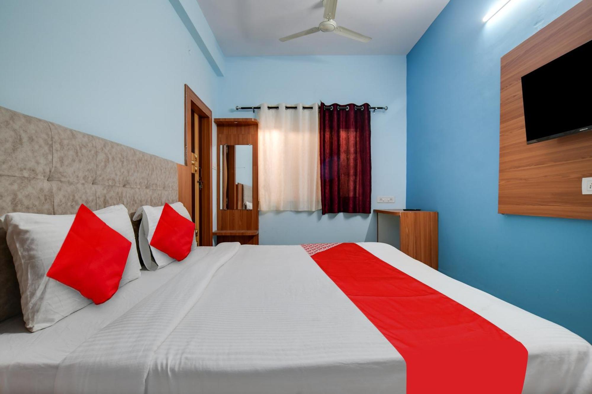 Oyo Hotel Inspira Residency Indore Buitenkant foto